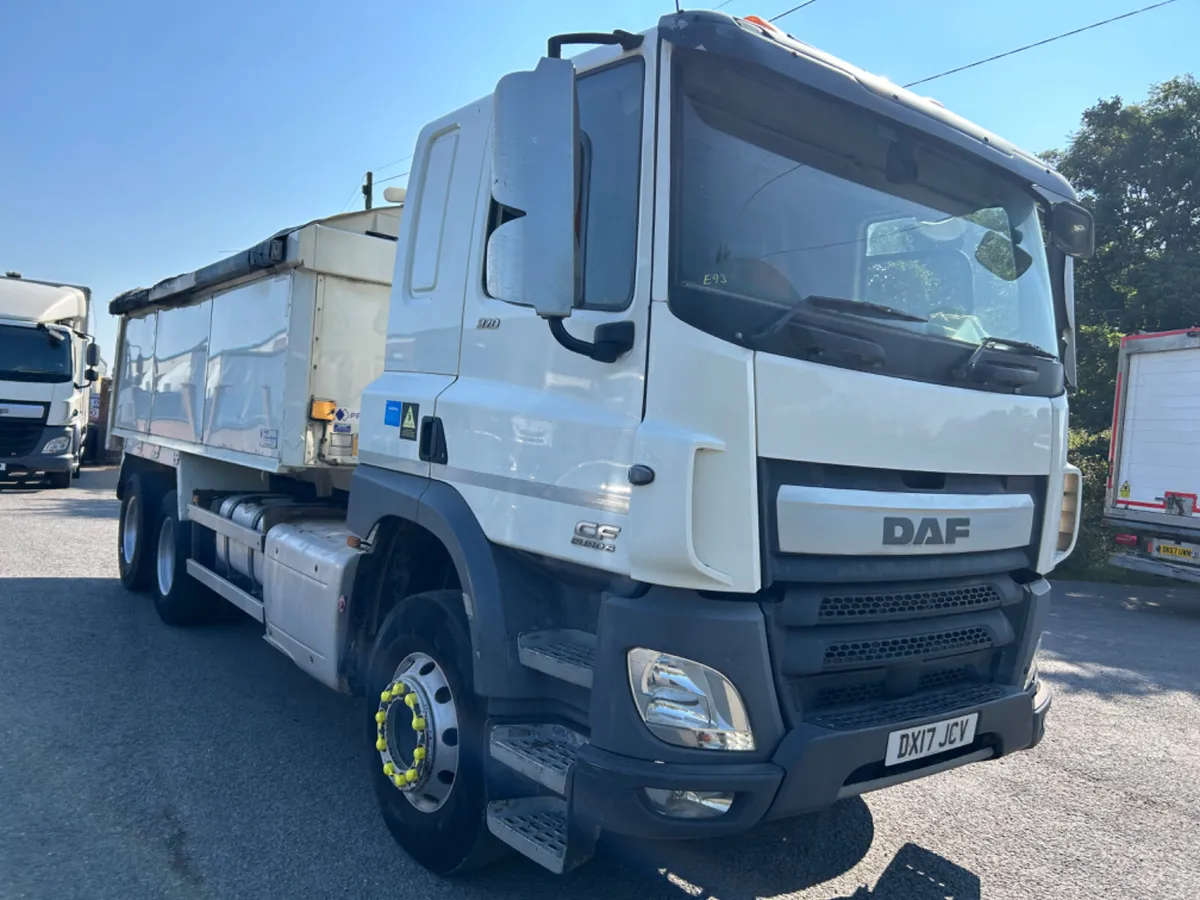 2017 Daf cf370 6x4 tar spec tipper - Image 3