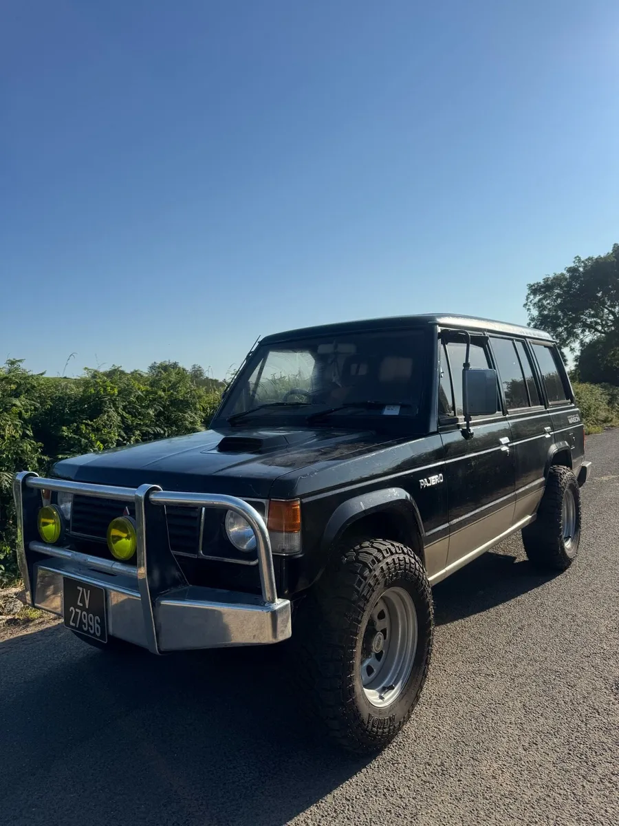 Mitsubishi Pajero mk1 7 seater  (only 80k miles ) - Image 4