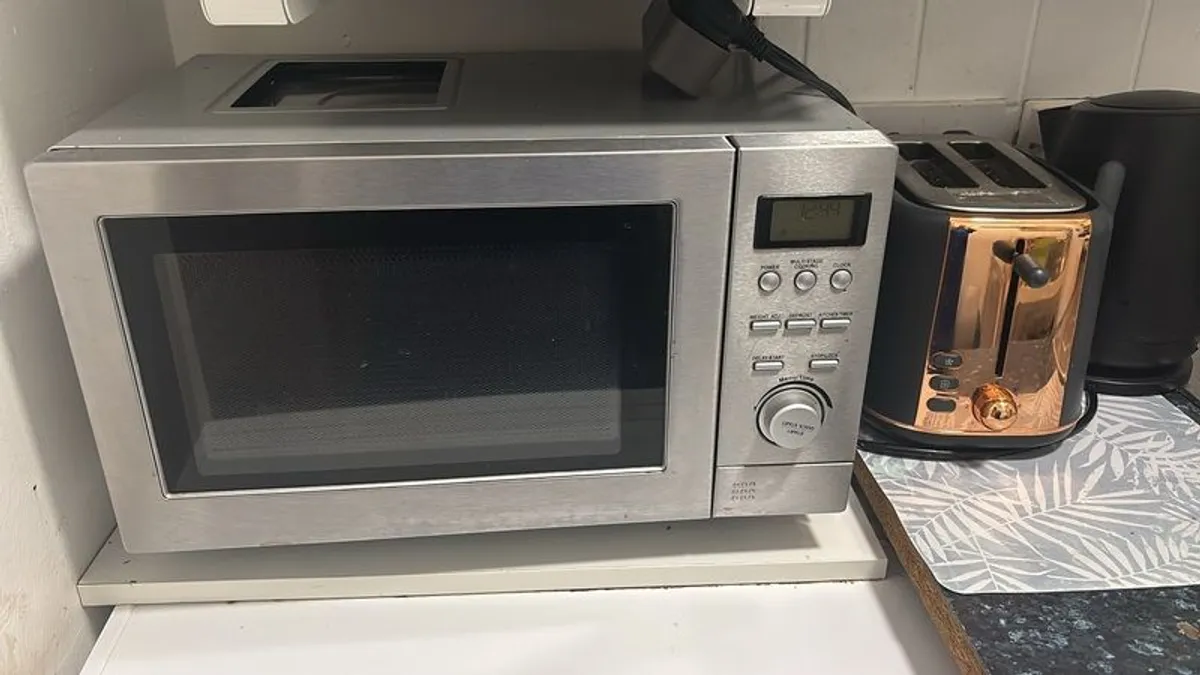 Microwave