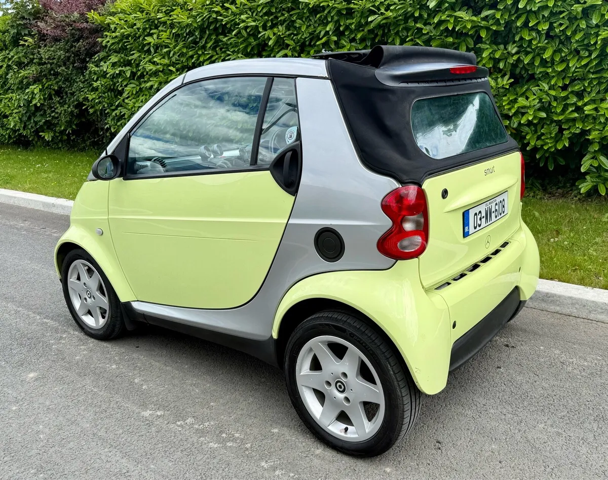 Smart Car ForTwo Convertible - Image 3