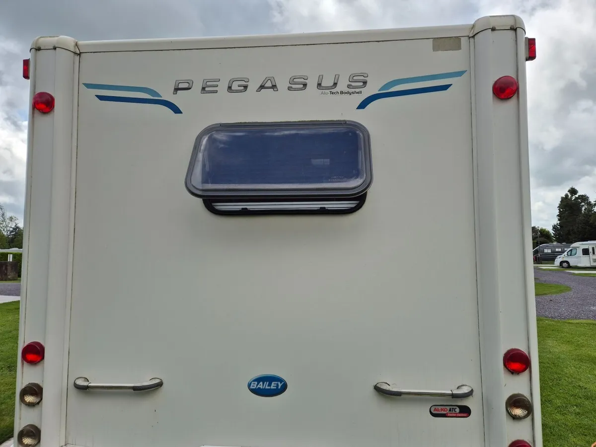 2011 Bailey Pegasus ( 2 Berth ) + Motormover - Image 3