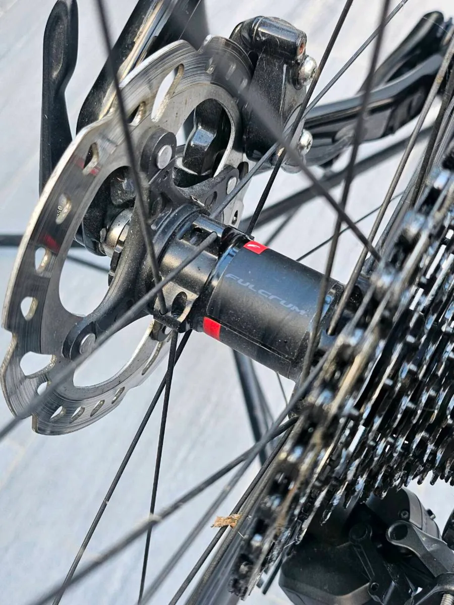 Giant Defy Bicycle - Image 2