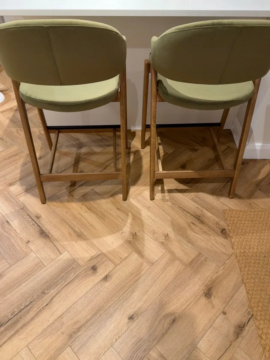 X2 olive velvet and oak bar stool - Image 1