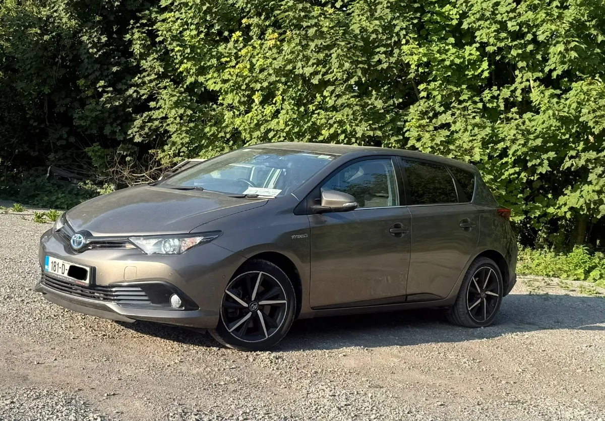 2018 Toyota auris 66000 km hybrid LUNA - Image 2