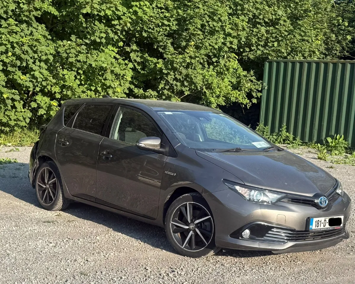2018 Toyota auris 66000 km hybrid LUNA - Image 1