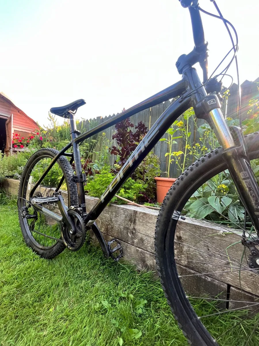 Forme Curbar 4 Mountain Bike - Image 3