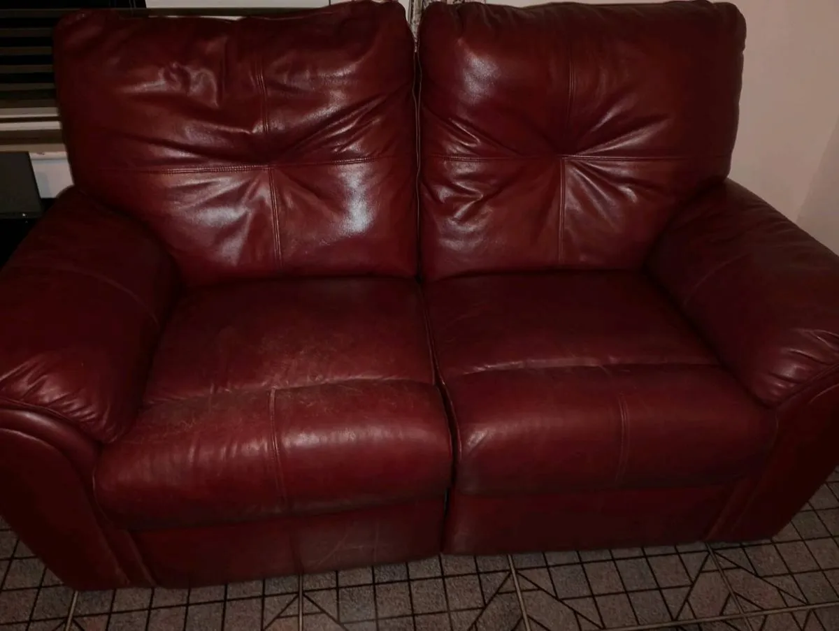 3 seater and 2 seater sofa - Image 4
