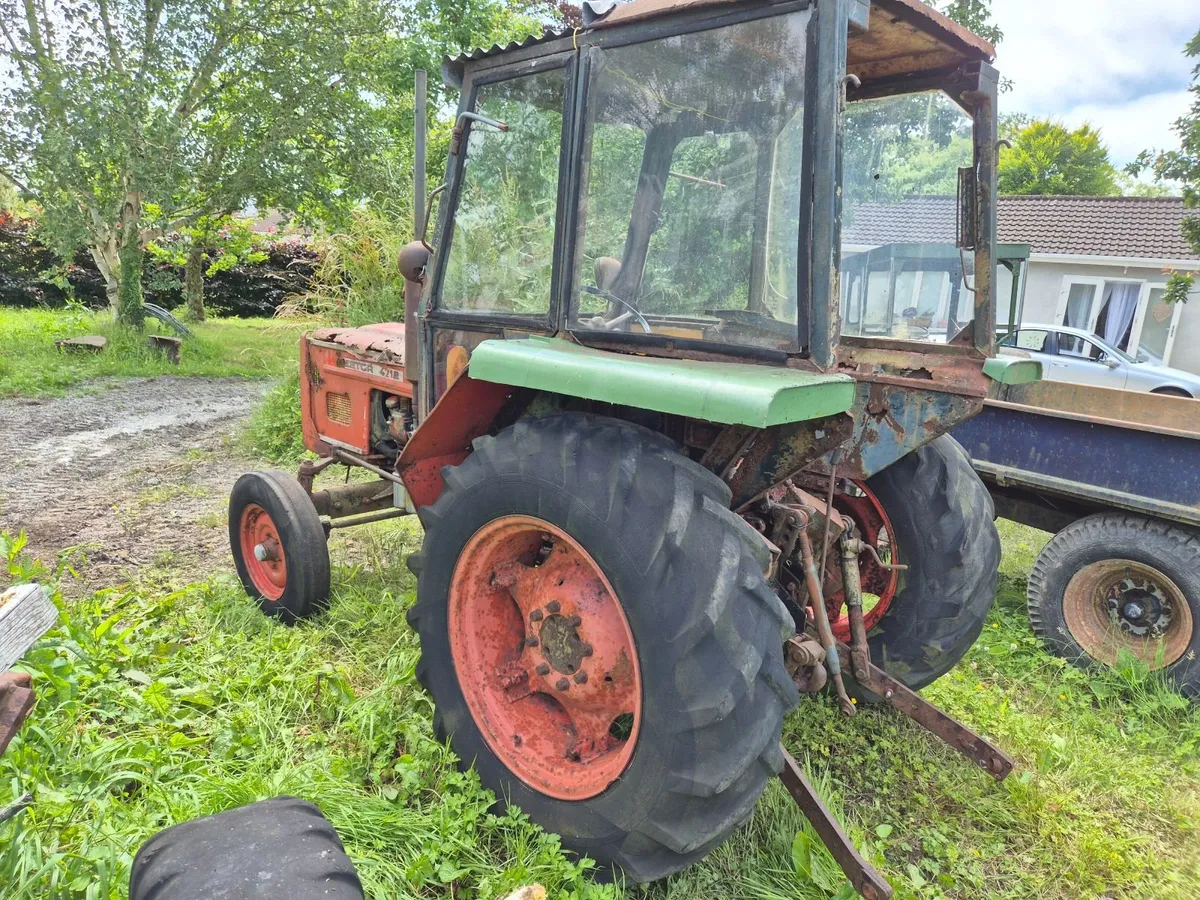 Vintage Tractors - Image 2
