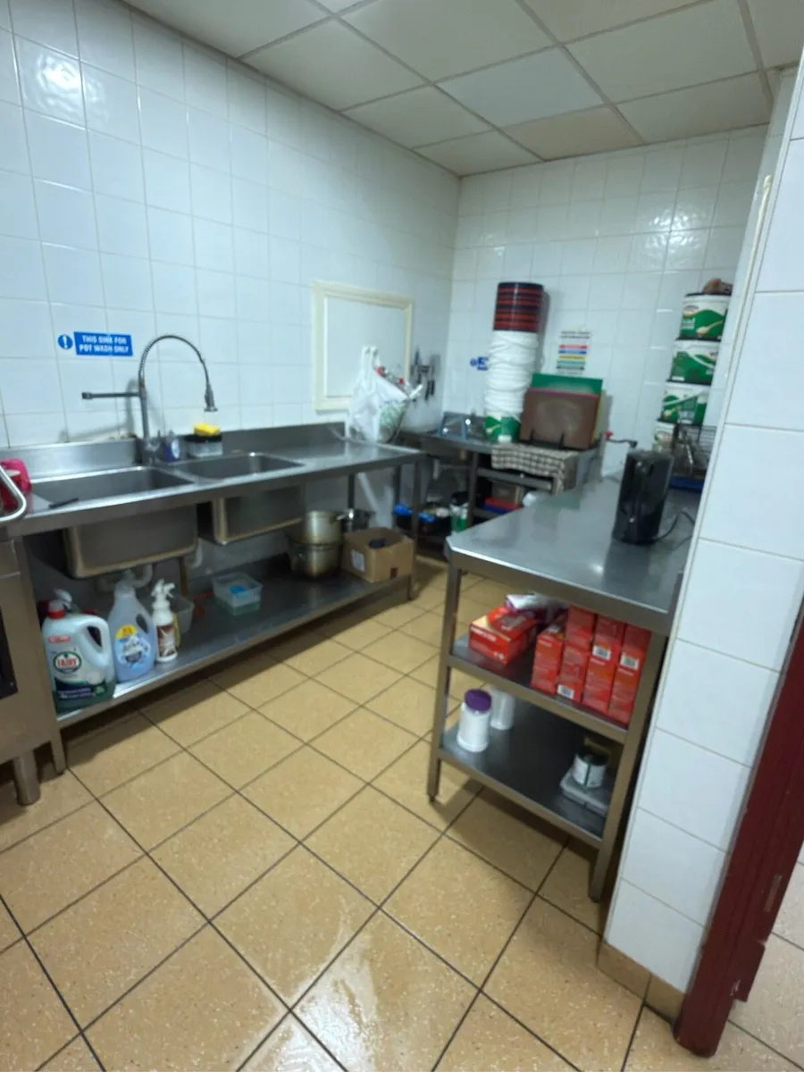 Fast food Takeaway - Image 4