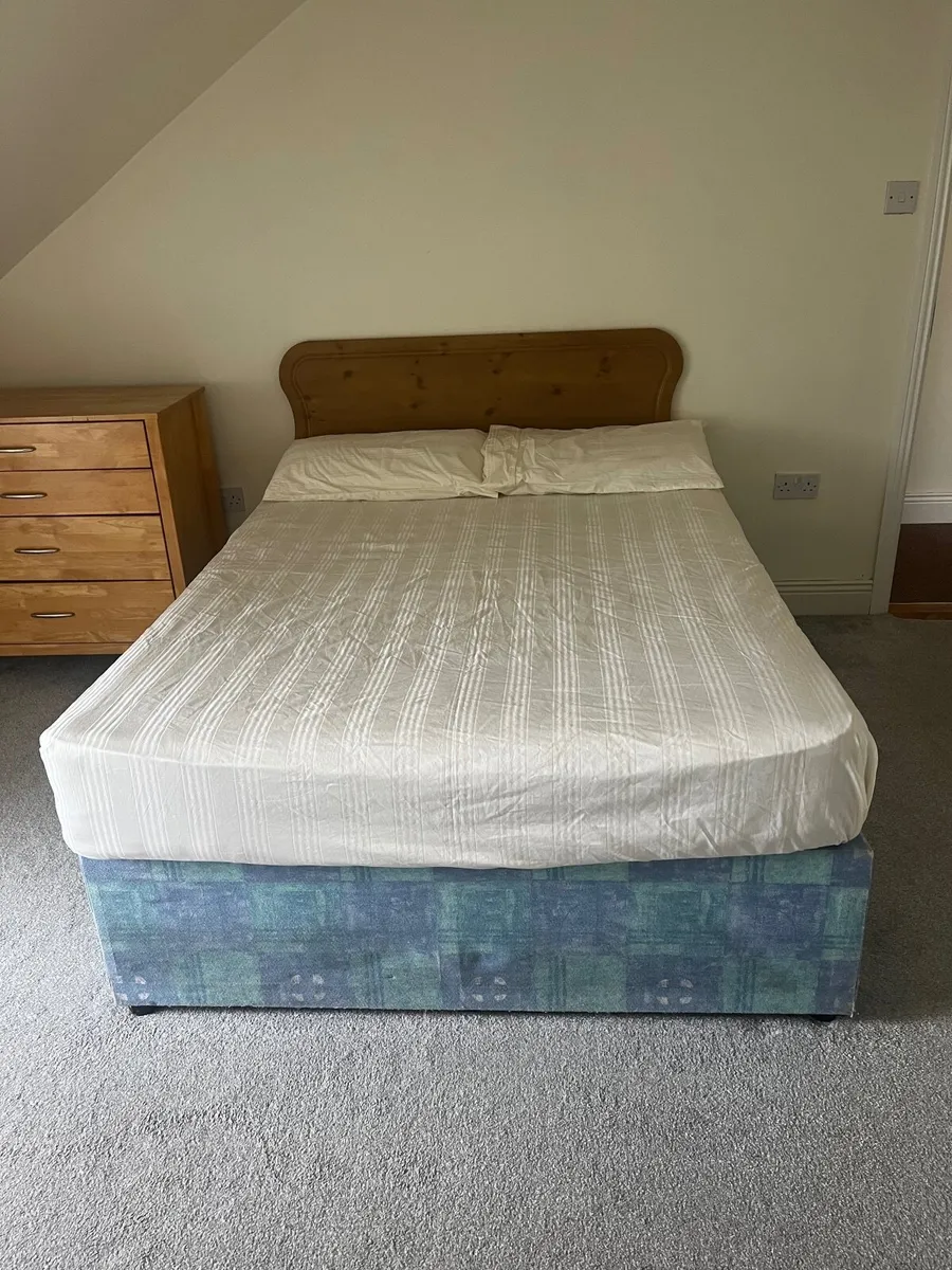 Beds and Tables - Image 1