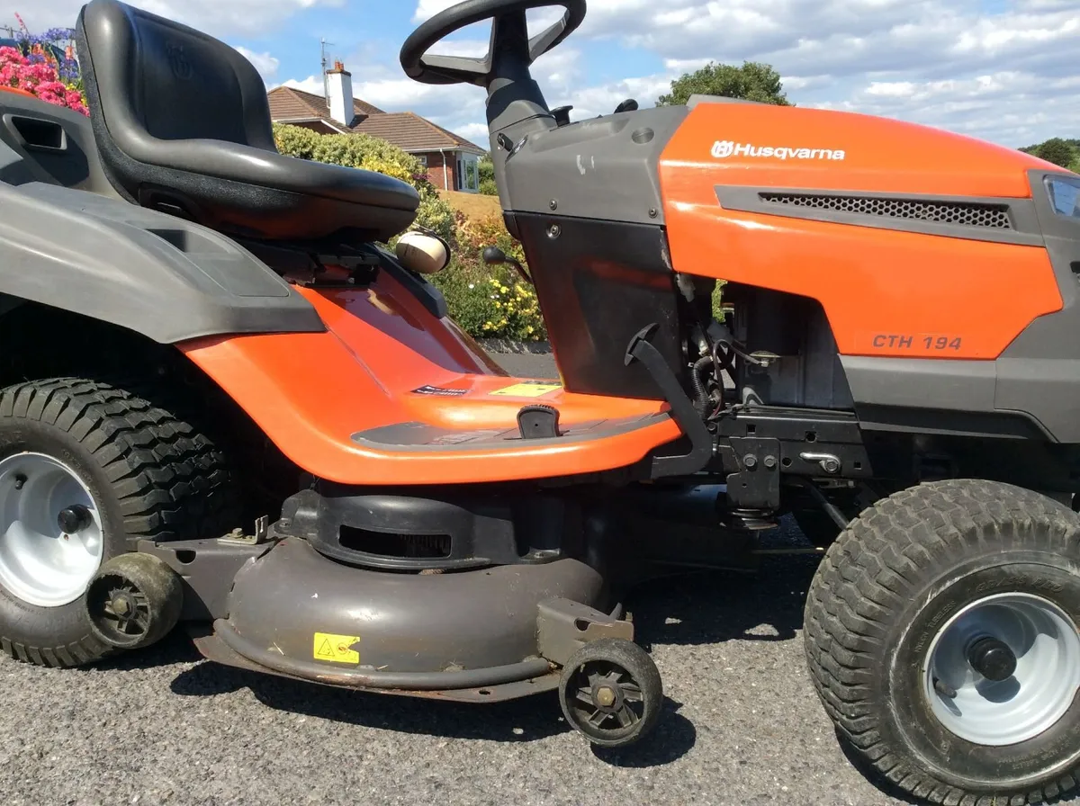 Tractor Lawn Mower - Image 4