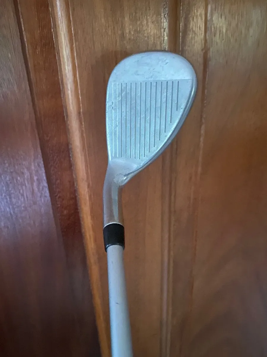 Ladies Callaway REVA Sand Wedge Graphite Shafted - Image 3