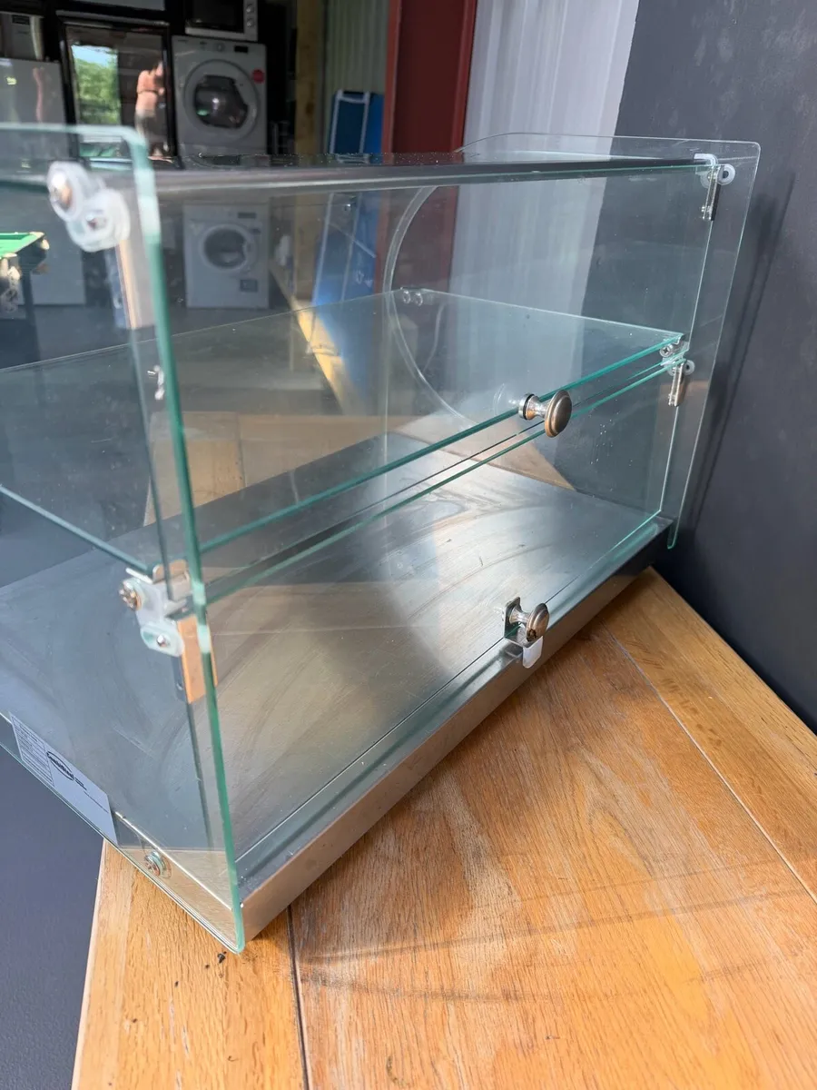 Glass display case - Image 2