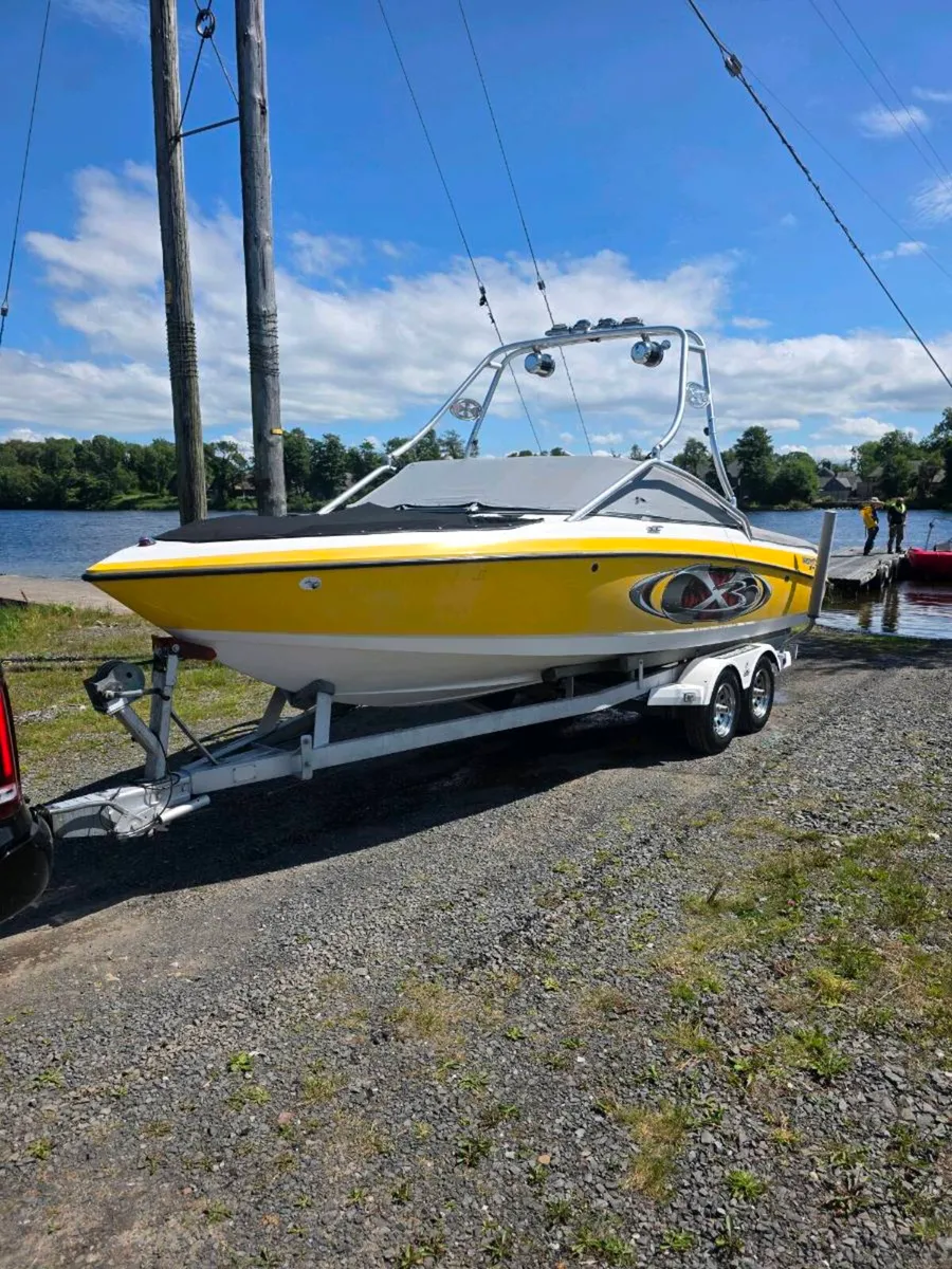 Mastercraft X30 wakeboard waterski boat - Image 4