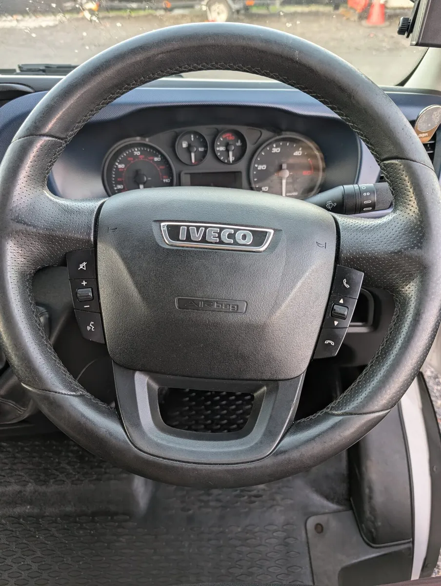 Iveco Daily LWB H2, Aircon, Automatic - Image 4