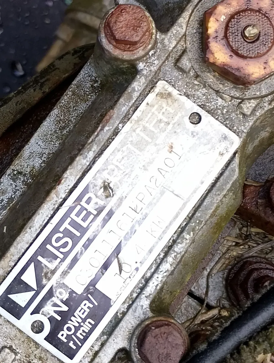 Lister LPA2 diesel engine parts or repairs - Image 2