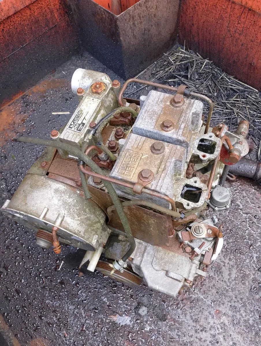 Lister LPA2 diesel engine parts or repairs - Image 3