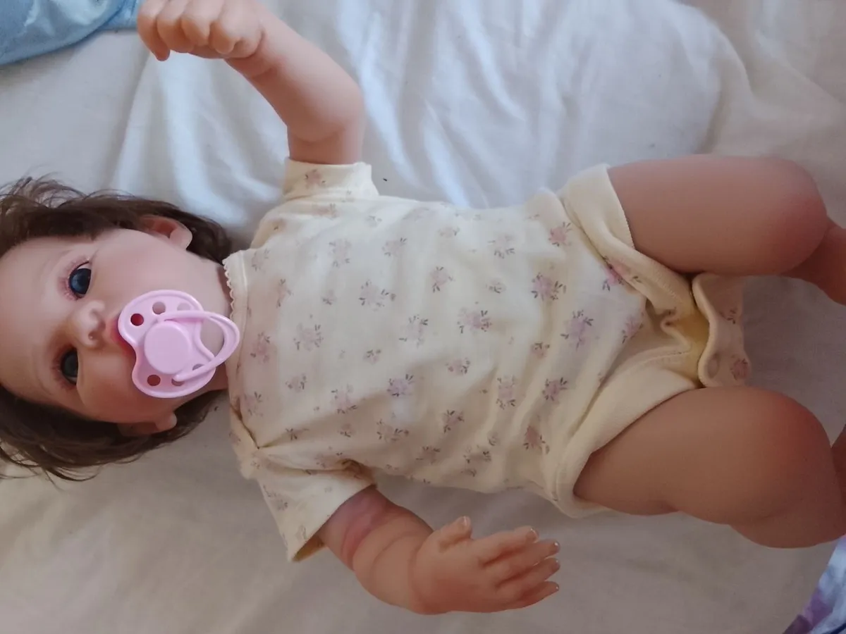 Therapy baby doll - Image 3