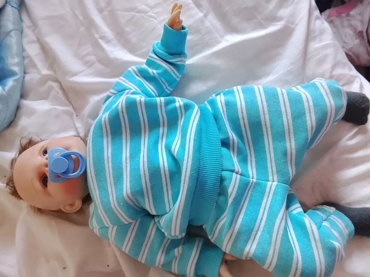 Therapy baby doll - Image 4