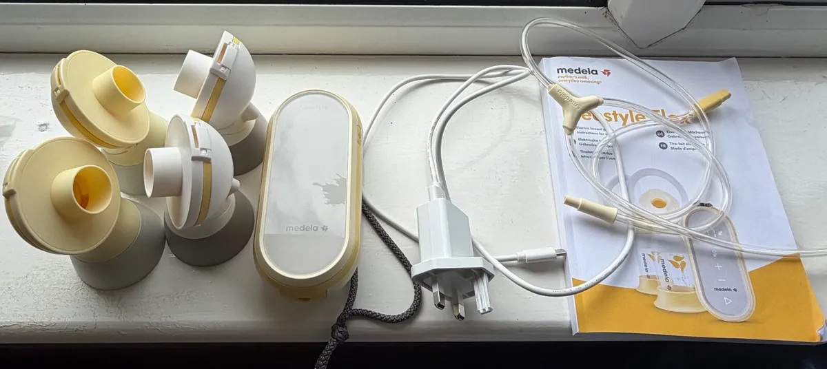 Medela Freestyle Flex double breast pump - Image 3