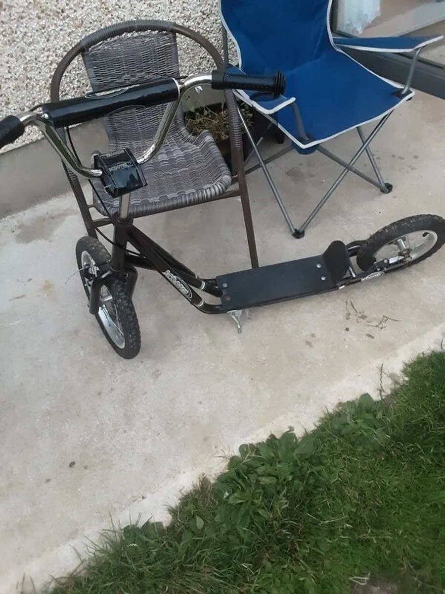 Kid's Scooter - Image 1