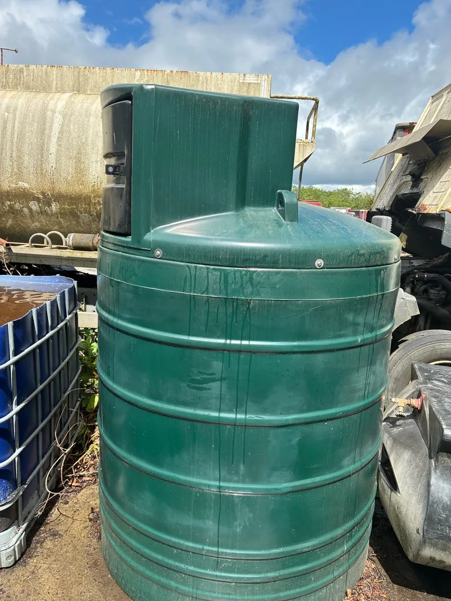 Oil tank - Image 2
