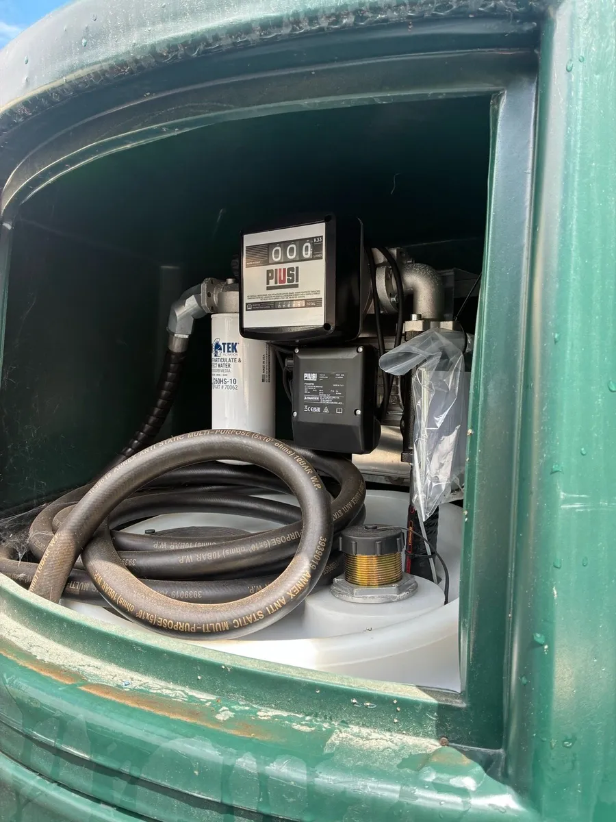 Oil tank - Image 3