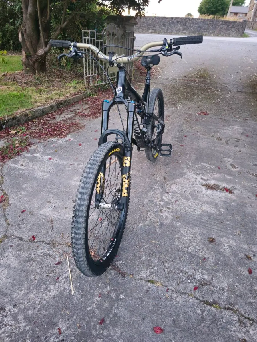Commencal Meta Am 4.2 2018 XL - Image 1