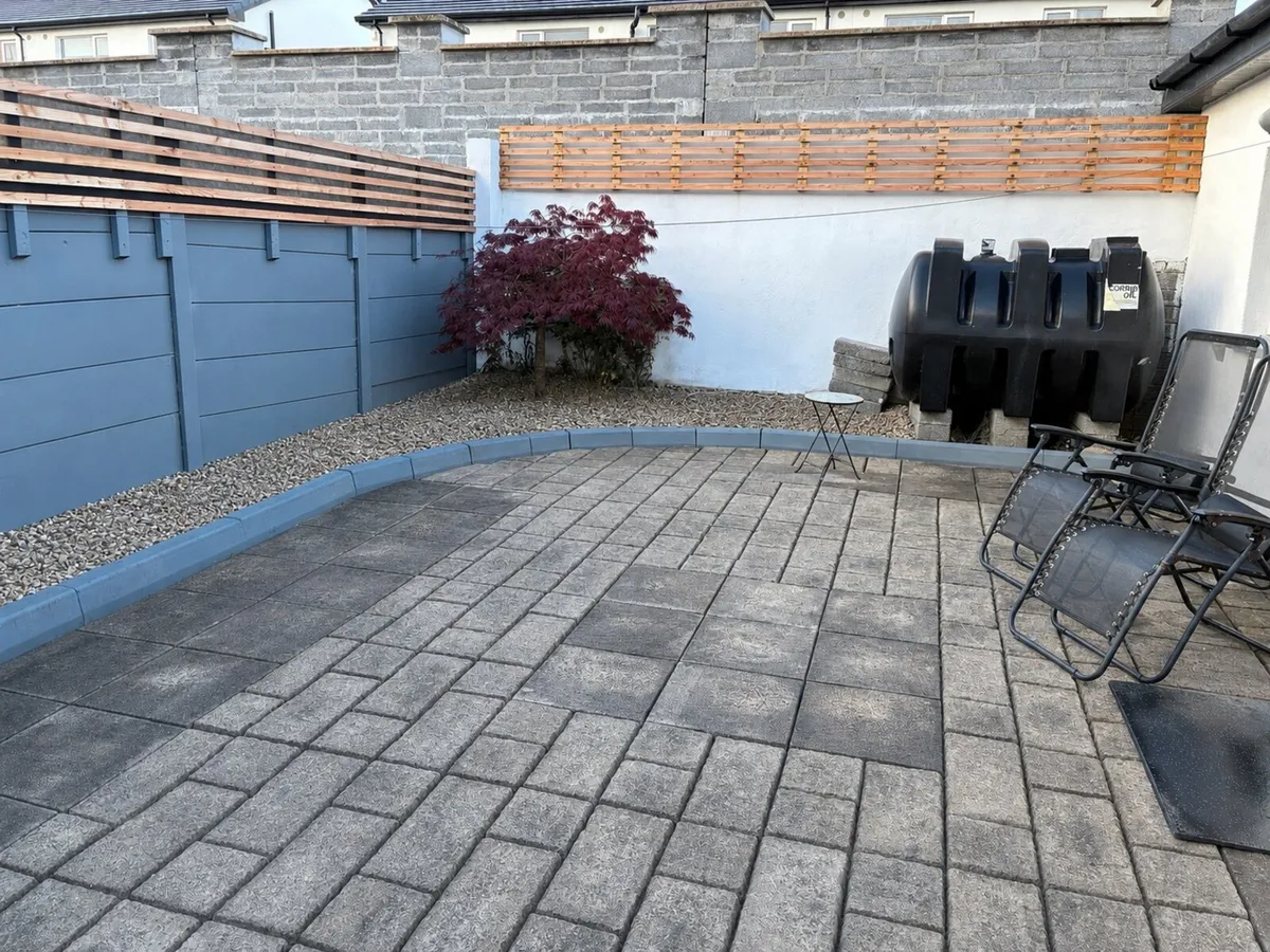 Pavers over 30 square meters - Image 1
