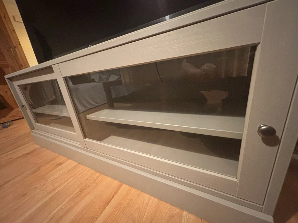 Tv bench - Image 3