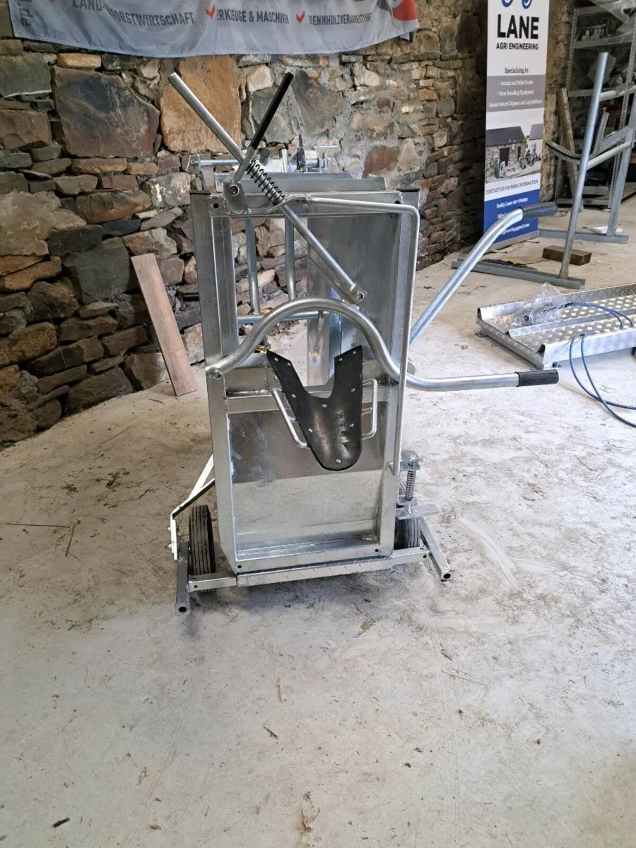 Dehorning Crate Deluxe - Image 2