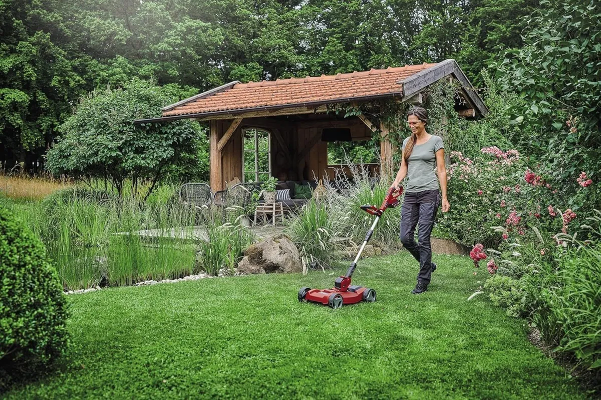 Einhell Cordless Strimmer with Mower Attachment - Image 2