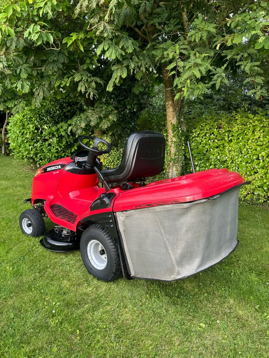 Honda mower - Image 4