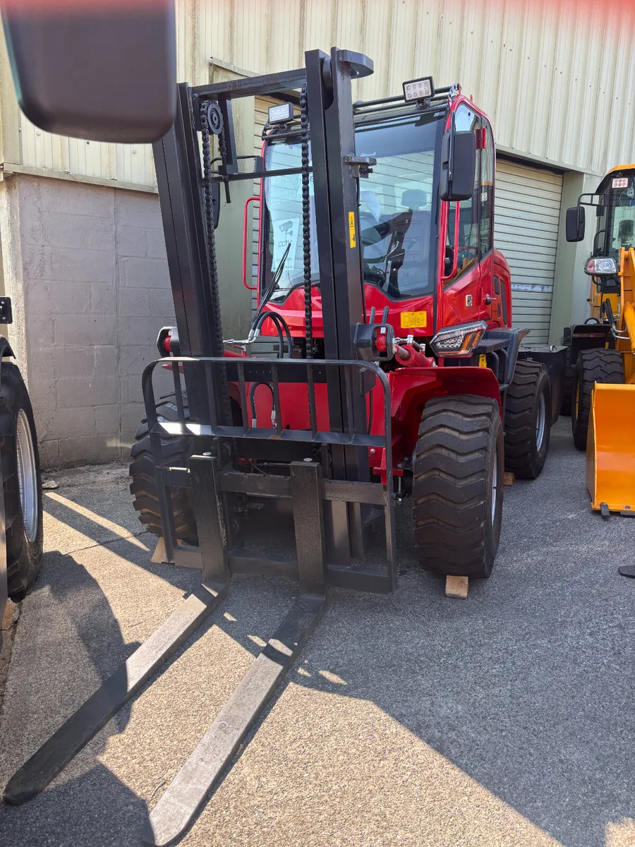 Captok CK35 offroad foklift - Image 1