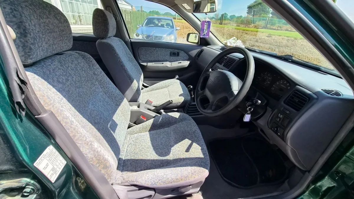 Nissan Almera 1998 - Image 3