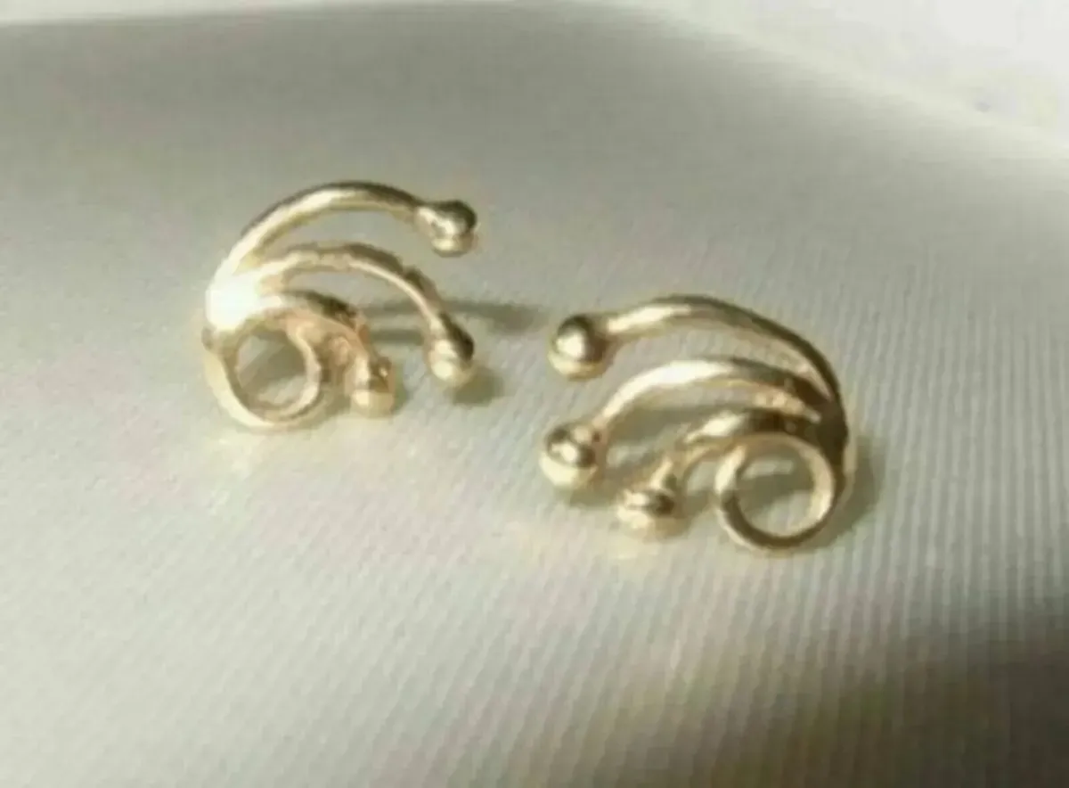 Vintage 9ct Gold Earrings - Image 4