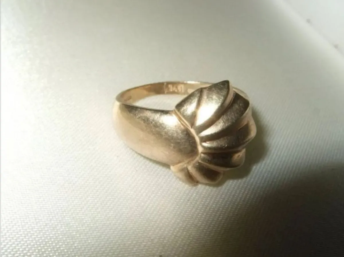 Vintage Hallmarked 9ct Gold 'Oyster' Ring - Image 4