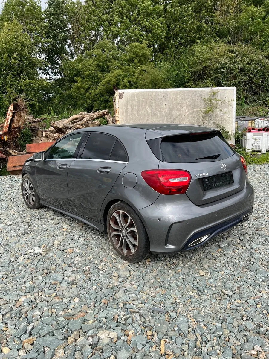 Breaking Mercedes A180d a class 2016 w176 - Image 1