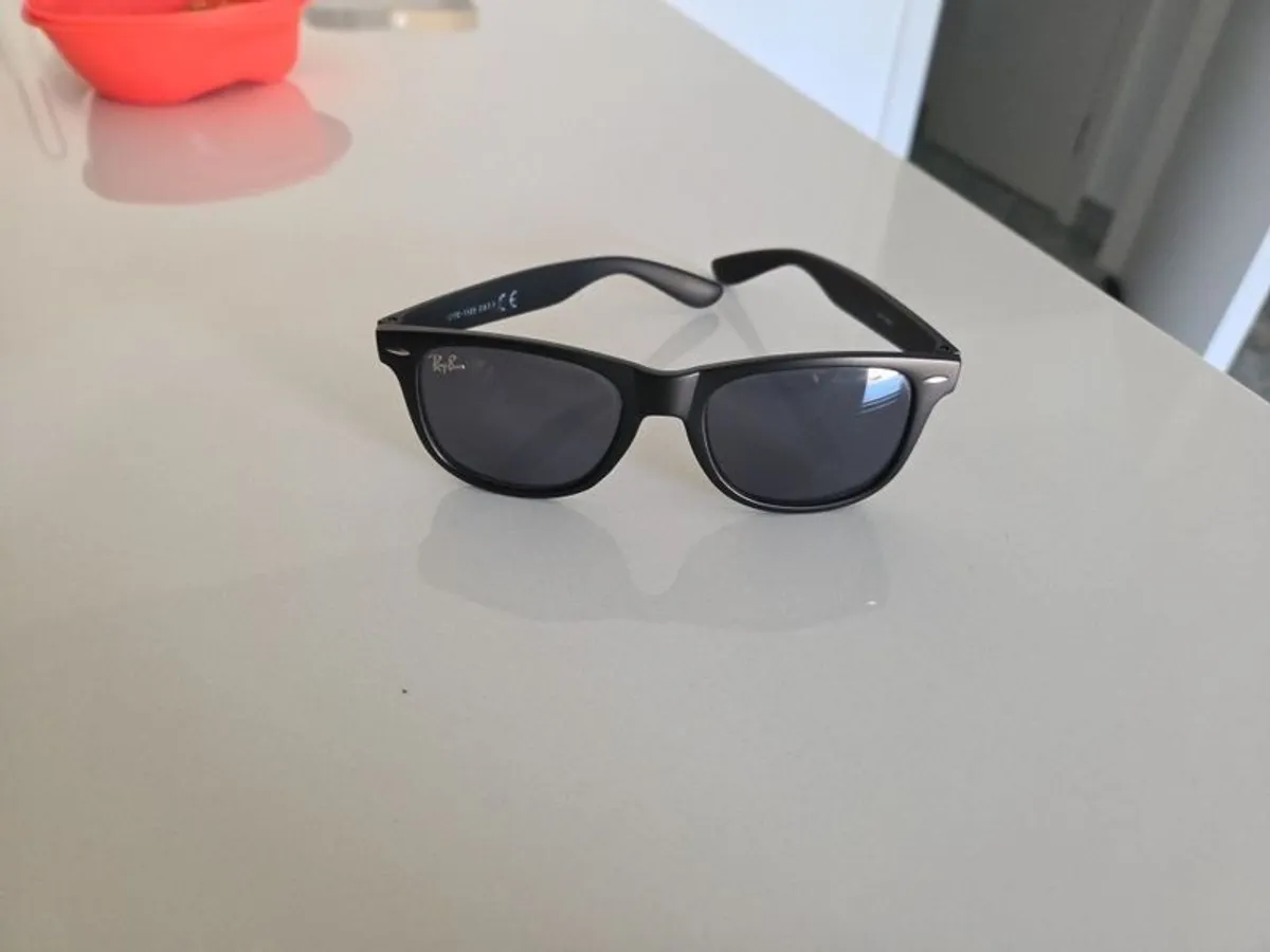sunglass - Image 2