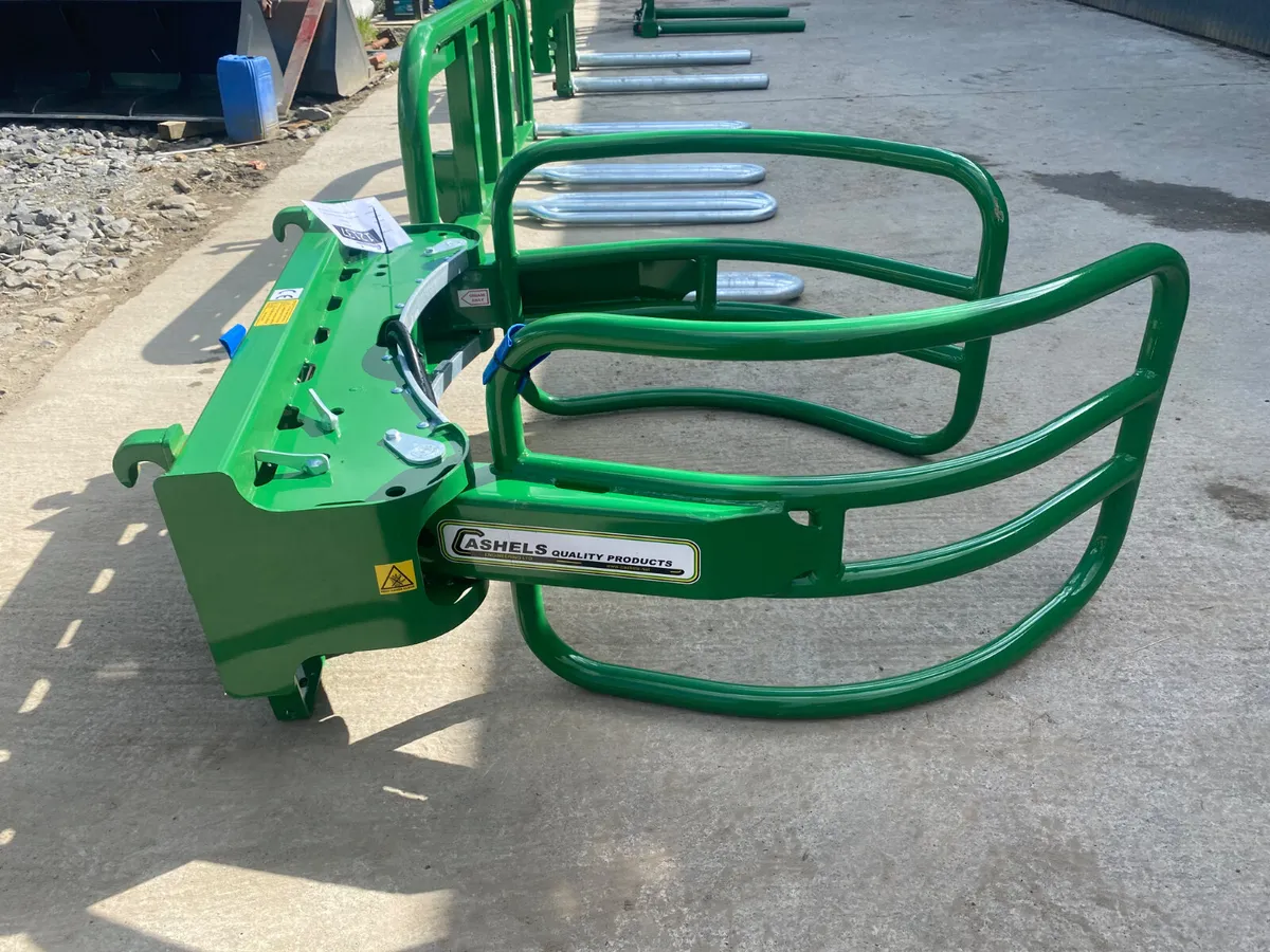 Cashels Soft Hands Bale Stackers - Image 1