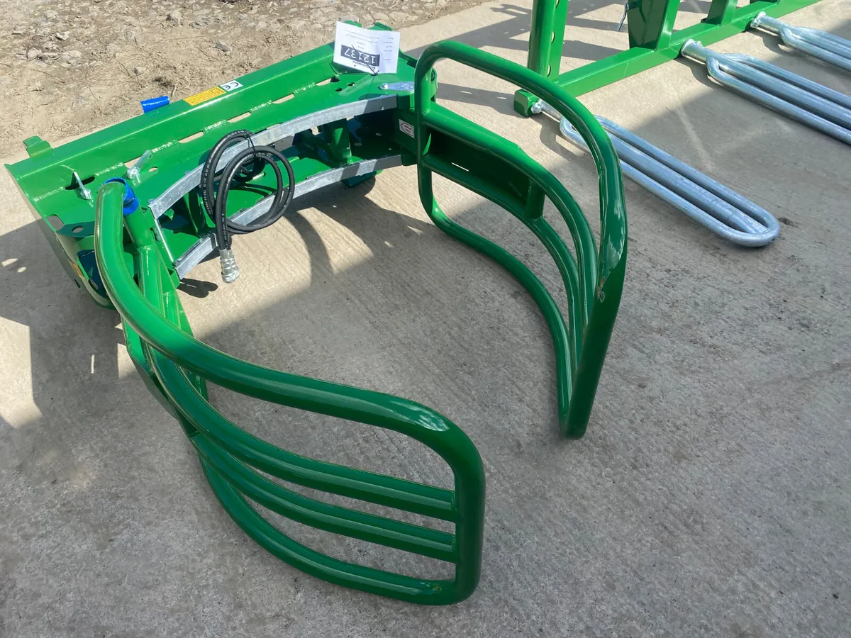 Cashels Soft Hands Bale Stackers - Image 4