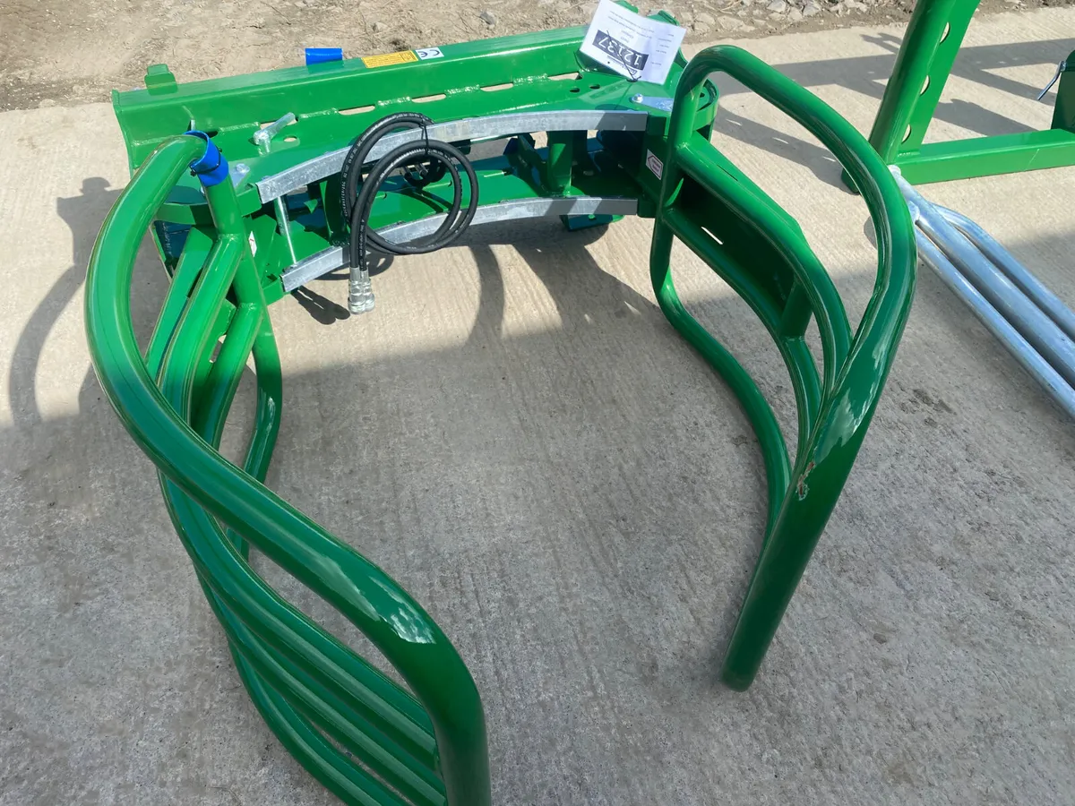 Cashels Soft Hands Bale Stackers - Image 3
