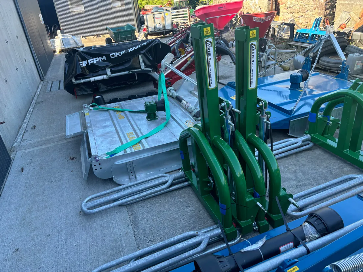 Cashels Pick & Stack Handlers!! Free up your Yard! - Image 1