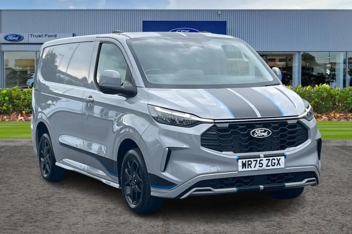 Ford Transit Custom SPORT - Image 1