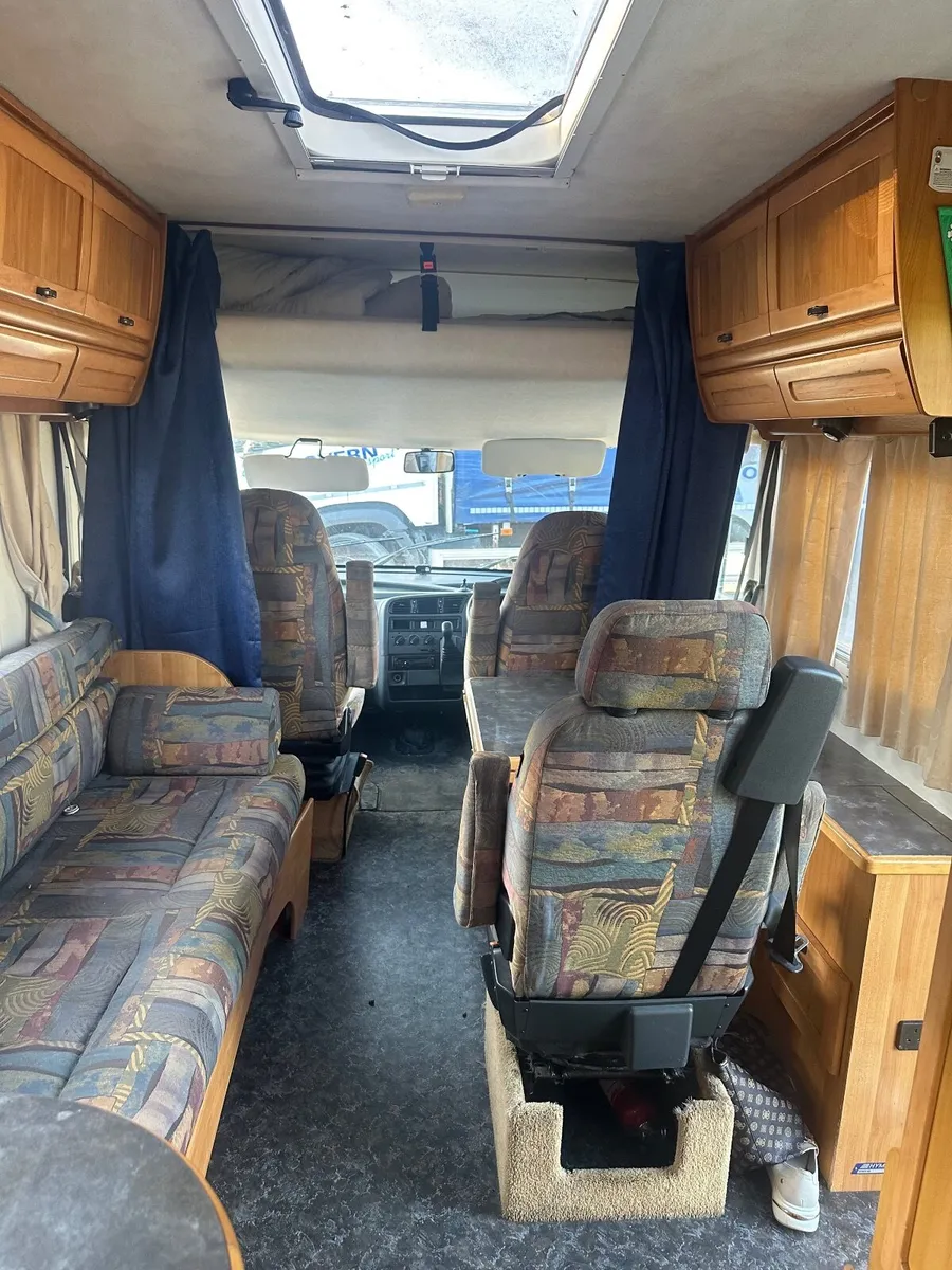 Motorhome - Image 4
