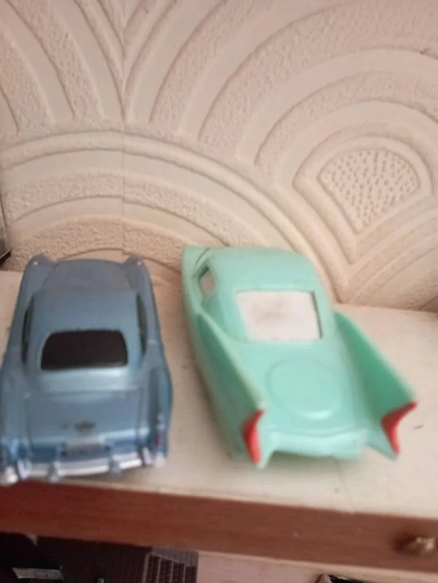 2 FIN MICMISSILE CARS FROM DISNEY PIXAR BY MATTLE - Image 3