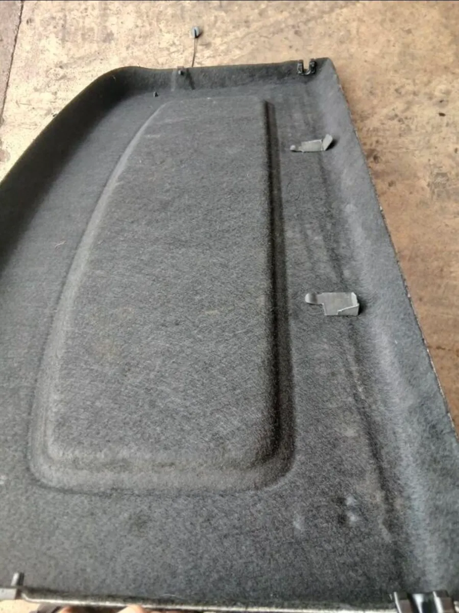 2017 Ford Focus Parcel shelf - Image 2