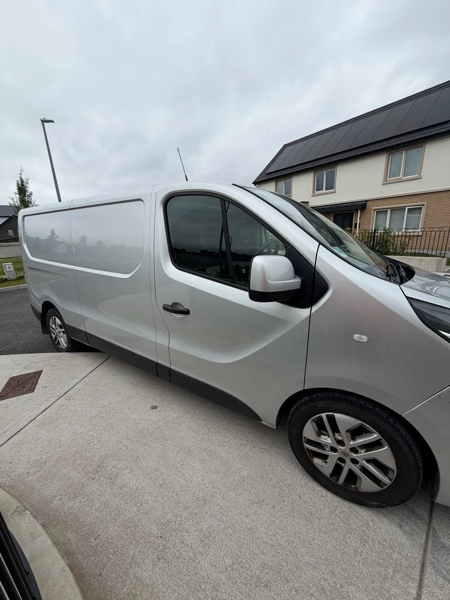Renault traffic 2017 - Image 1