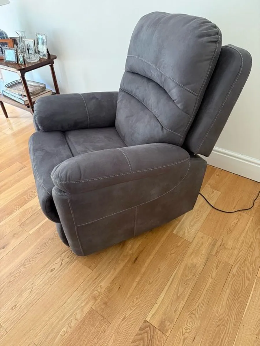 Lift and Rise Recliner Armchair - Image 2