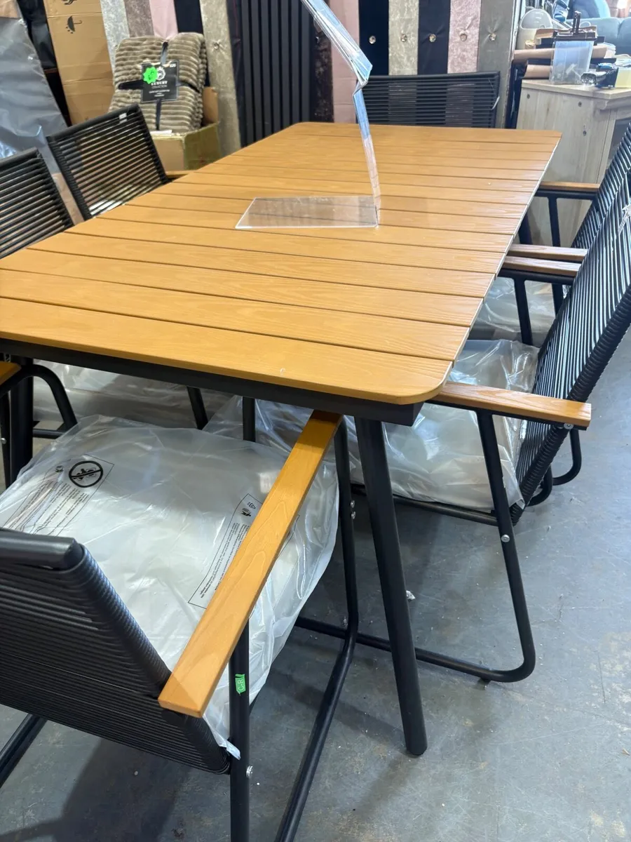 Garden furniture - Image 1